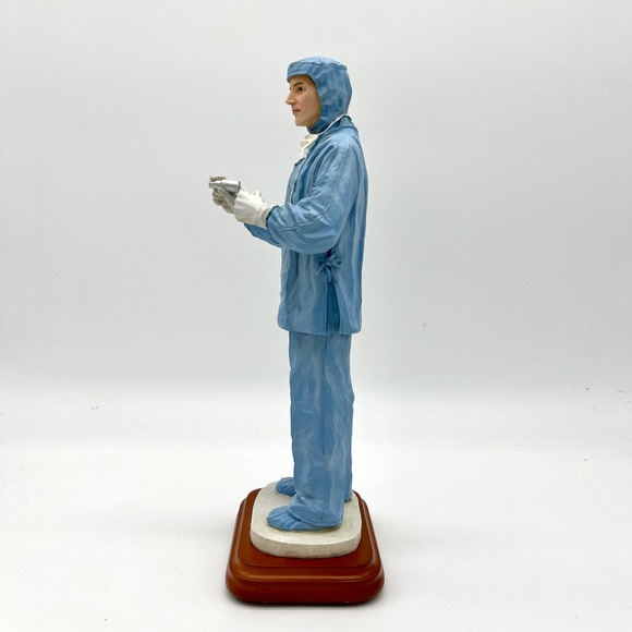 Masters of Miracles Gifted Hands Doctor Figurine Statue Limited Edition‎ - Picture 5 of 10